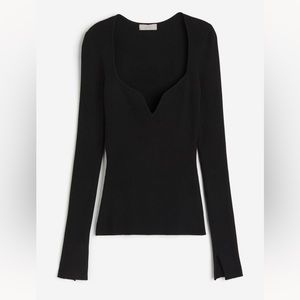 H&M | Rib-knit Sweetheart Neckline Top